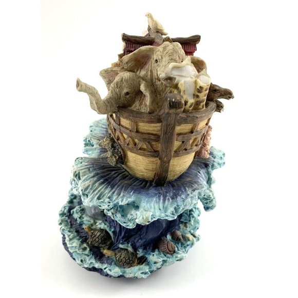 Classic Treasures Musical Noah's Ark Sculpture. Tune is: "Climb Every Mountain". - Picture 3 of 15